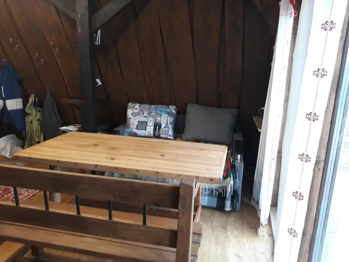 Ferienwohnung Oak House Poljanyzja Exterior foto