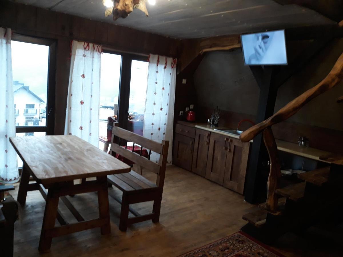 Ferienwohnung Oak House Poljanyzja Exterior foto