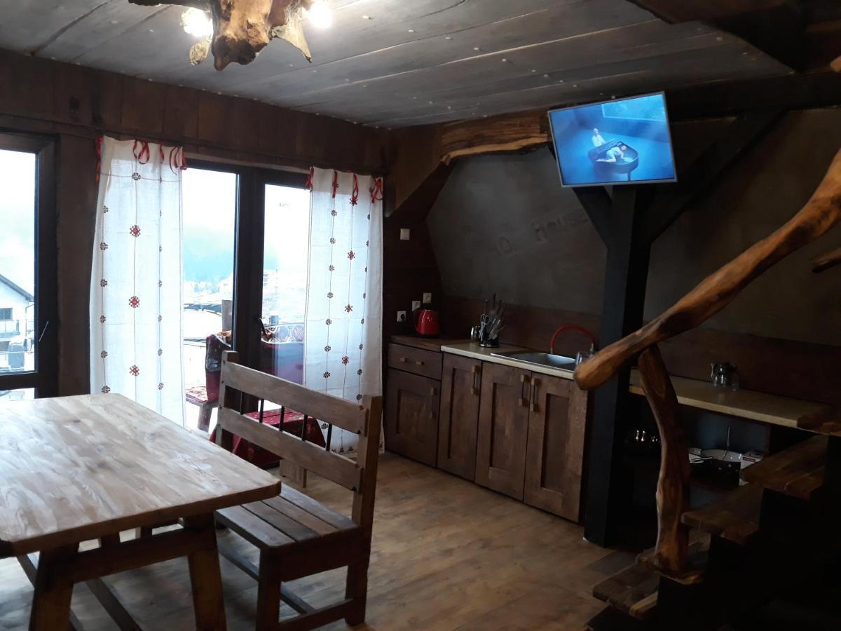 Ferienwohnung Oak House Poljanyzja Exterior foto