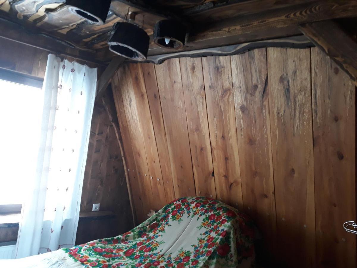 Ferienwohnung Oak House Poljanyzja Exterior foto